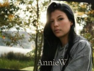 AnnieW