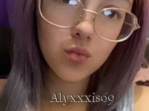 Alyxxxis69