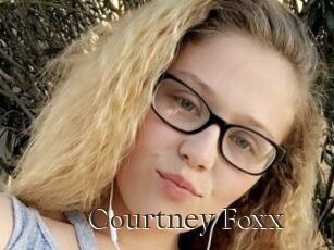 Courtney_Foxx