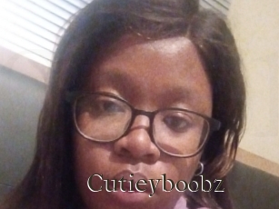 Cutieyboobz