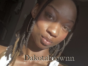 Dakotabrownn