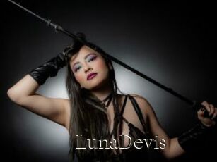 LunaDevis