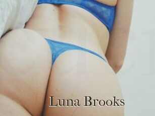 Luna_Brooks
