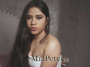 MiaPeterss