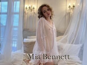 Mia_Bennett