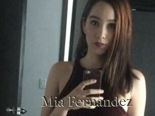 Mia_Fernandez