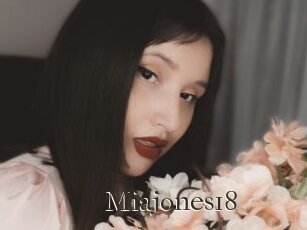 Miajones18