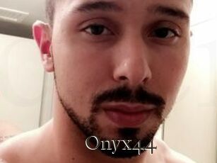Onyx44