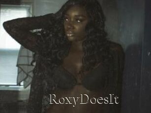RoxyDoesIt