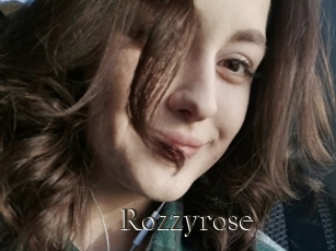 Rozzyrose