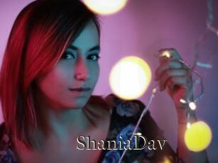 ShaniaDav