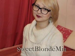 SweetBlondeMia